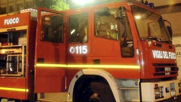 Incendio per mozzicone di sigaretta, morta una donna a Torino