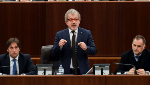 Lombardia, mozione sfiducia Maroni