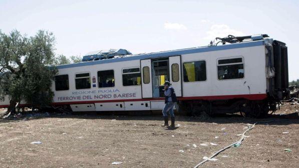 Scontro tra treni in Puglia, parenti delle vittime: "La sicurezza dei trasporti non è un gioco"