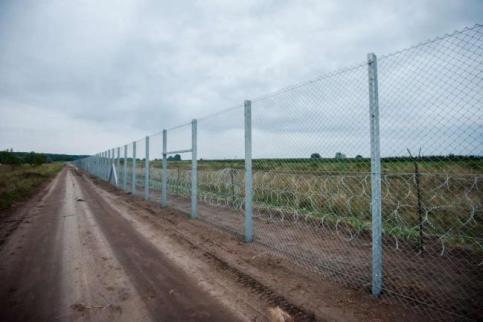 Migranti,Tsipras contro Austria