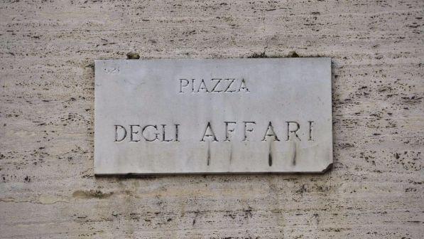 Borsa, Milano chiude in negativo: Ftse Mib perde lo 0,42%