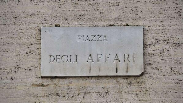 Borsa, Piazza Affari chiude in rialzo: Ftse Mib a +0,53%