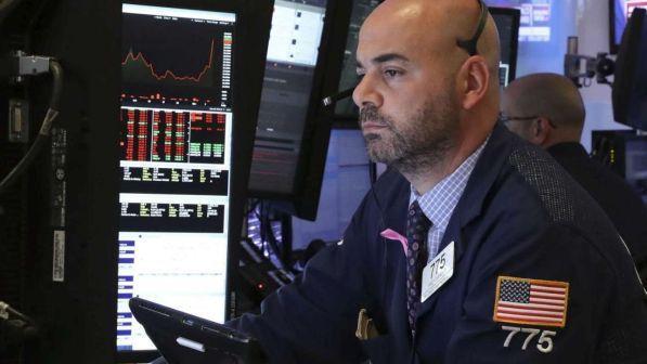 Wall Street chiude in negativo: Dow Jones -0,69%, Nasdaq -1,02%