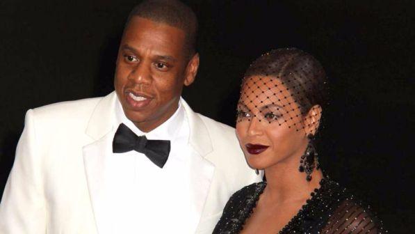 Jay Z festeggia l'arrivo dei gemelli con un nuovo album
