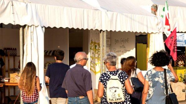 Bologna, questionario del Pd ai militanti: "Diteci con chi ci dobbiamo alleare"