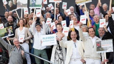 Olanda, tribunale ordina al governo di ridurre le emissioni di gas serra