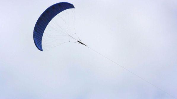 Udine, precipita con il parapendio: morto un inglese di 55 anni