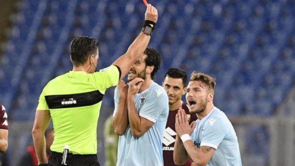 Roma,tifosi della Lazio denunciano Var e arbitri dopo una espulsione