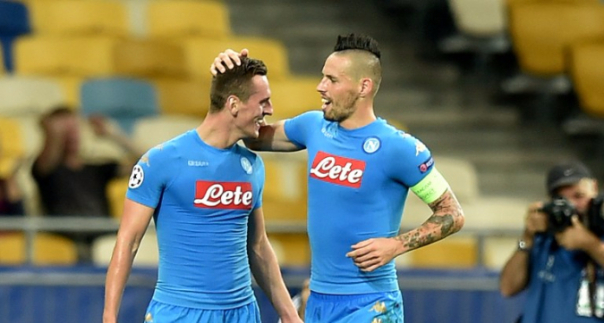 Champions, con Milik il Napoli rimonta la Dinamo: 2-1