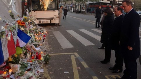 Cameron e Hollande, vertice anti-terrore Londra: base aerea a Cipro contro l'Isis