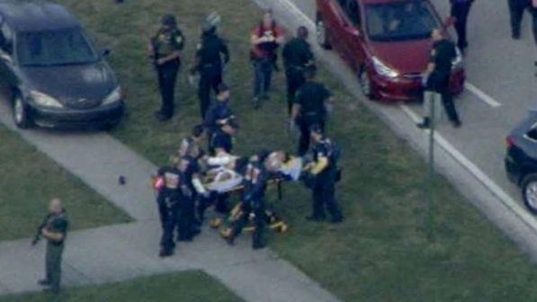 Usa, media: almeno 3 morti e 50 feriti in sparatoria in Florida