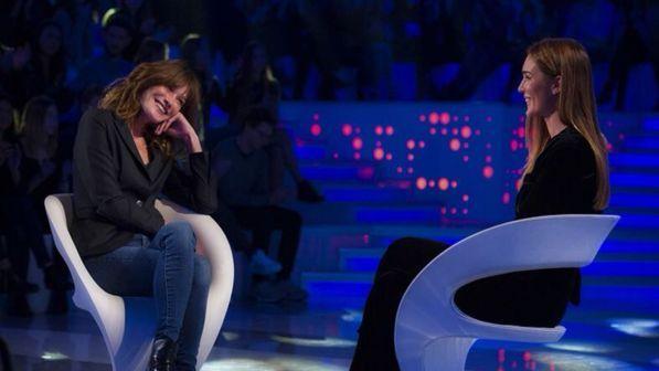 Carla Bruni a cuore aperto: "Se mio marito mi tradisce lo ammazzo"