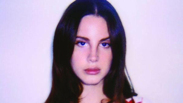 Lana Del Rey: un ritorno tra malinconia, gioia di vivere e un pizzico di magia