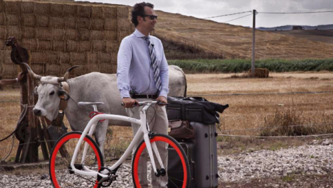 "Un paese quasi perfetto", Fabio Volo porta al cinema l'Italia dimenticata