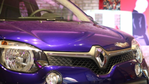 Sospetti su emissioni, perquisita una sede Renault: il titolo chiude a -10%