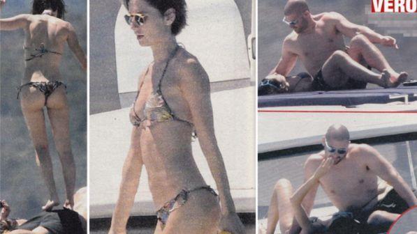 Anna Safroncik sfoggia forme sexy e un... misterioso accompagnatore