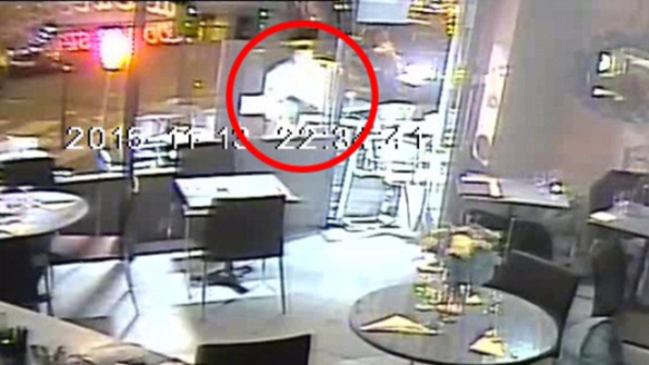 Parigi, è una studentessa italiana la miracolata dell'attacco al caffè