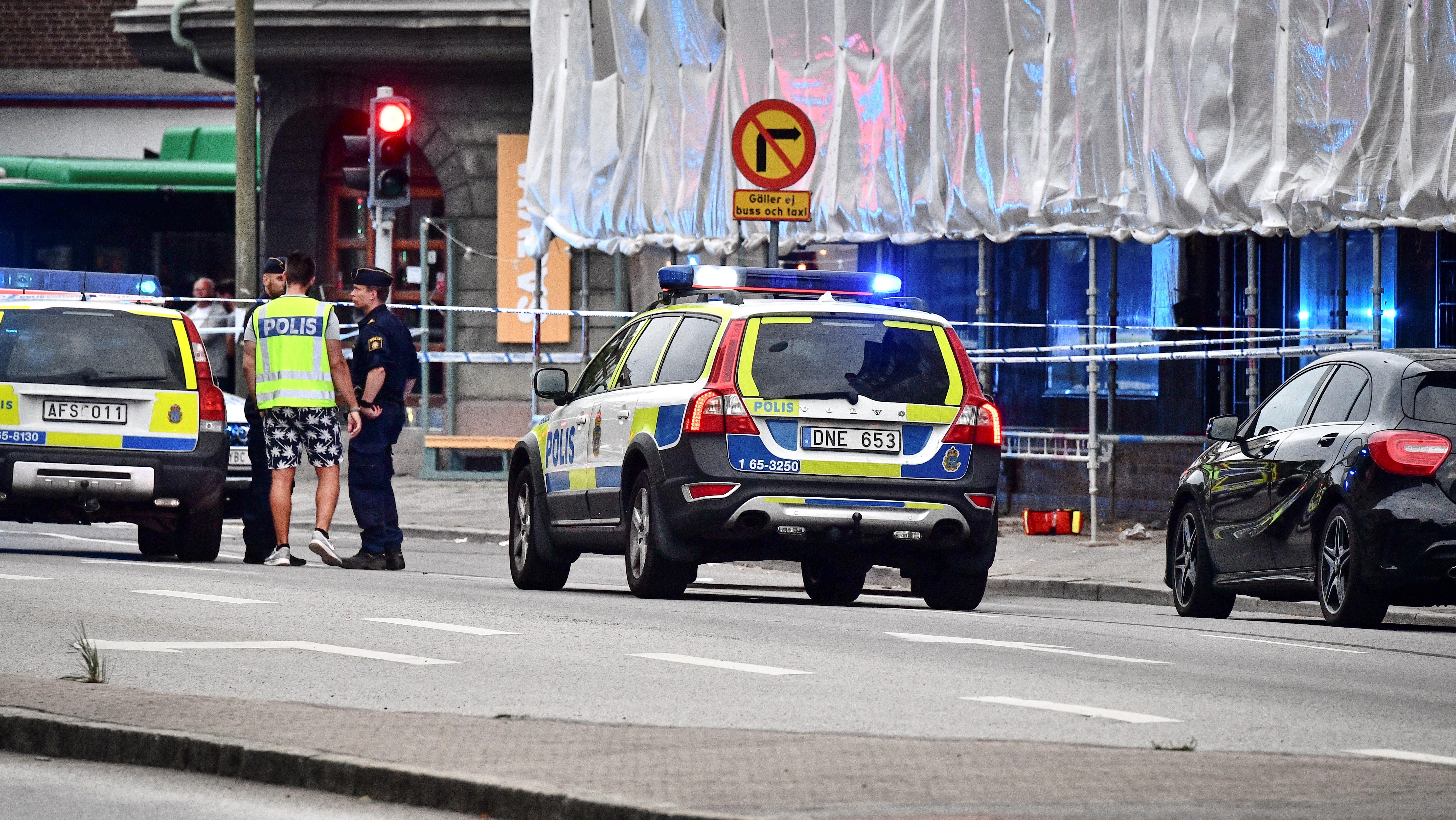 Sparatoria in centro a Malmo in Svezia, ci sono feriti Sparatoria in centro a Malmo in Svezia, ci sono feriti