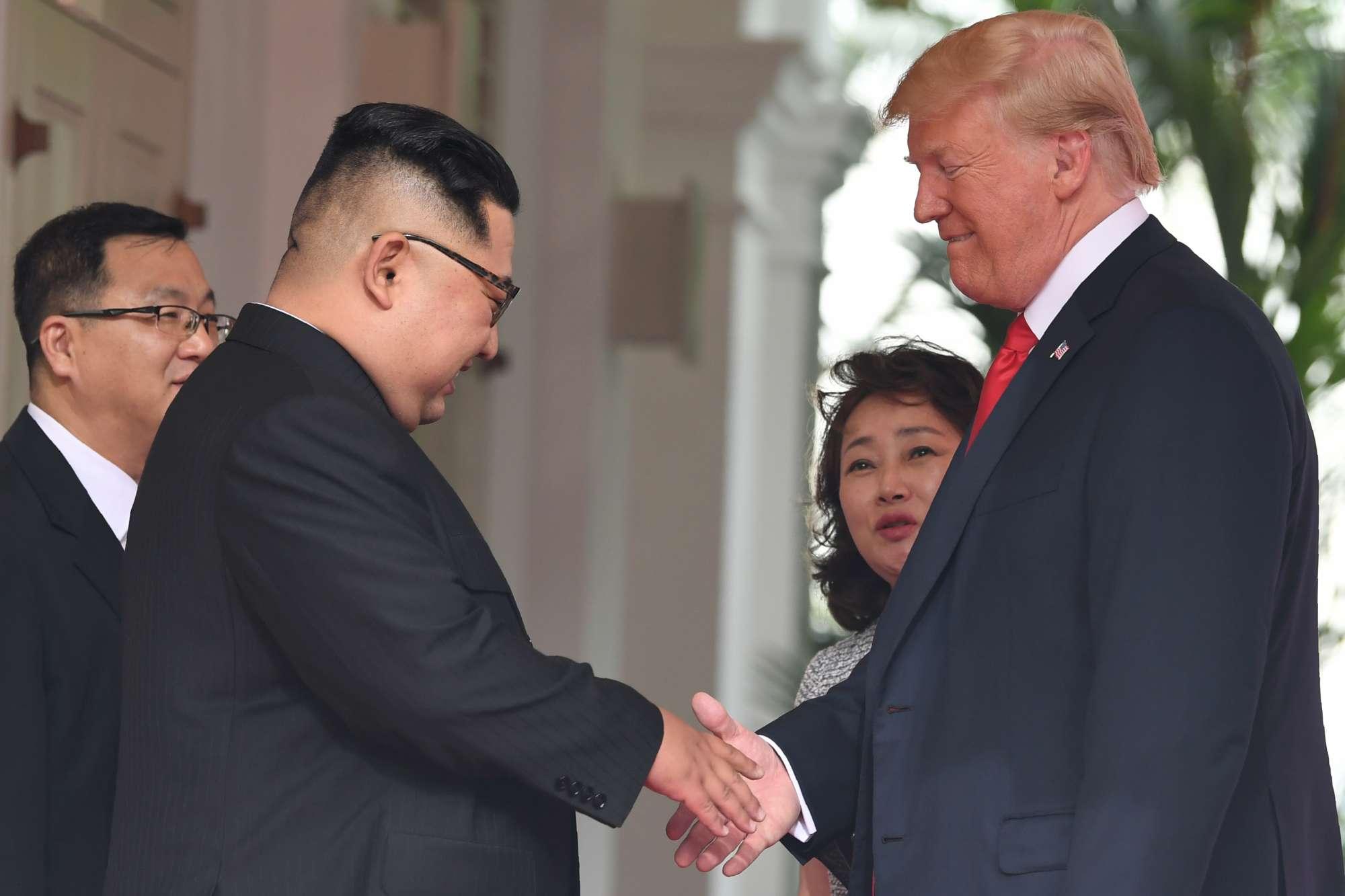 Singapore, Kim a Trump: Nice to meet you Mr. President