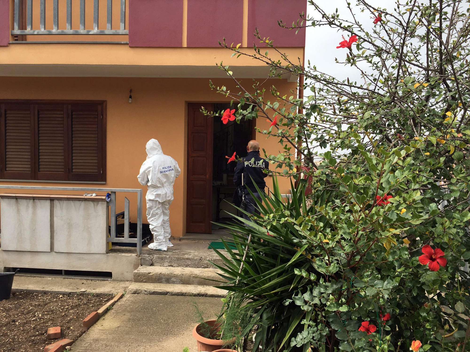 Coniugi uccisi nel Cagliaritano, bloccato il figlio in fuga Coniugi uccisi nel Cagliaritano, bloccato il figlio in fuga