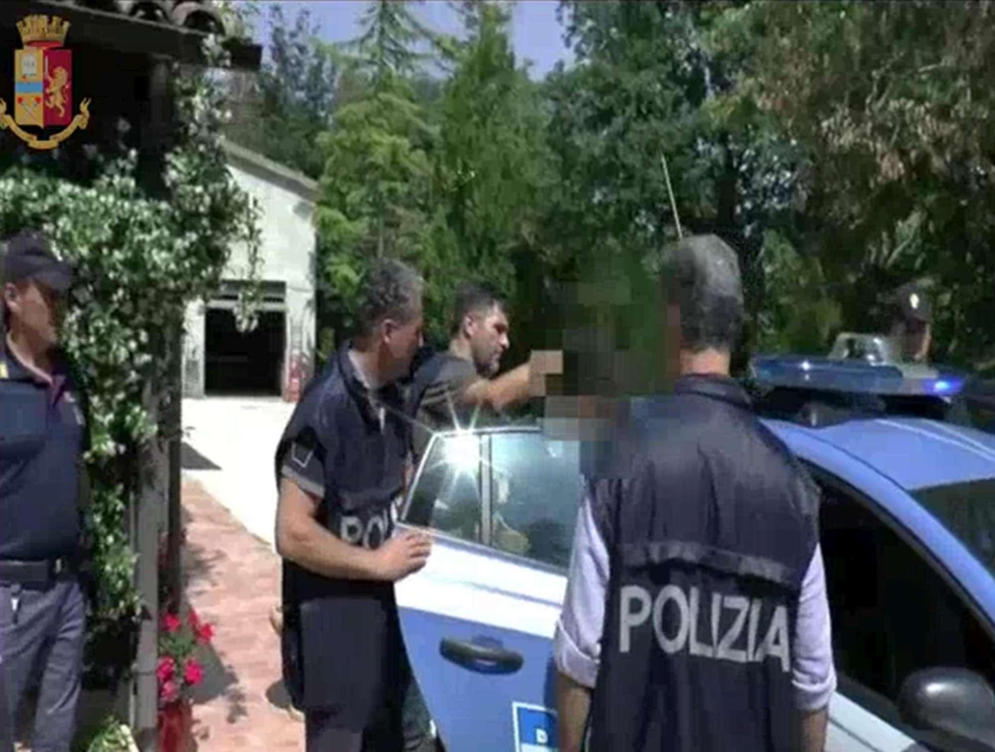 Ancona malato Hiv ebbe rapporti non protetti forse 200 vittime
