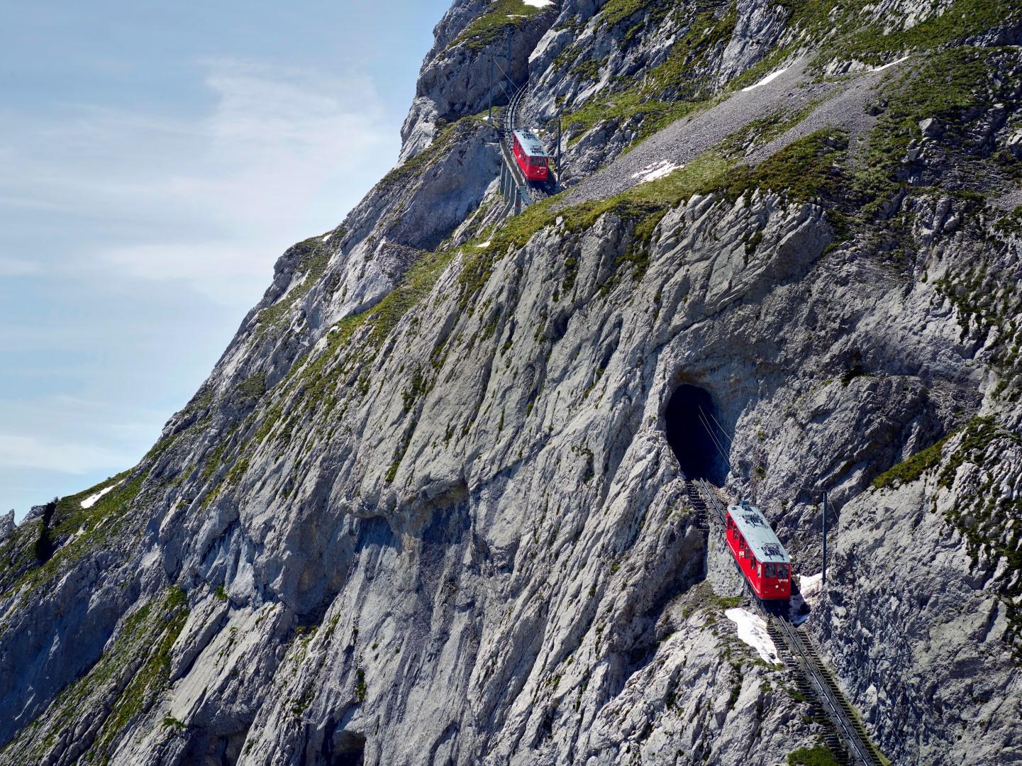 Pilatus Cremagliera - svizzera sul pilatus con la cremagliera pi 249 ripida Pilatus Cremagliera - svizzera sul pilatus con la cremagliera pi 249 ripida