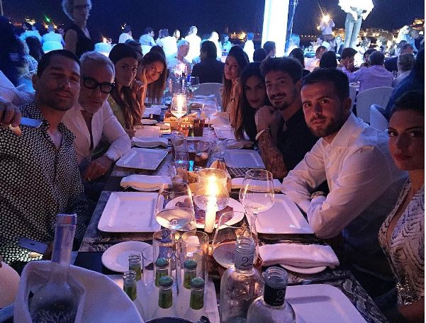 Love from Ibiza, &egrave; amore tra la Buccino e Borriello?