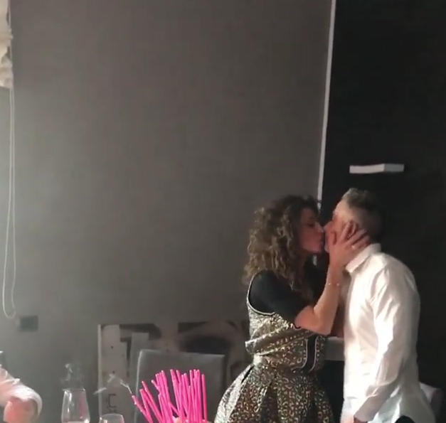 Raffaella Fico spegne 29 candeline