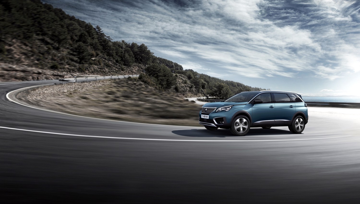 Peugeot 5008: prime fotografie e informazioni ufficiali Peugeot 5008: prime fotografie e informazioni ufficiali
