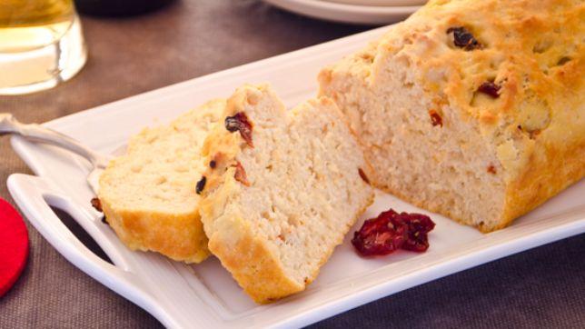 Plumcake alla birra e pomodori secchi