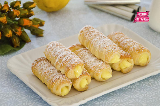 Cannoncini alla crema