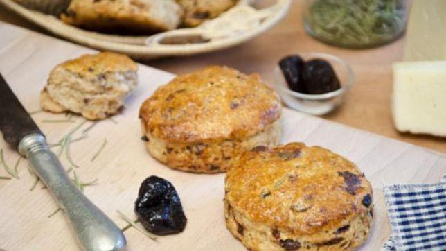 Pizzette al latte e prugne secche