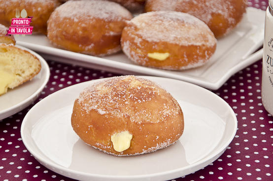 Bomboloni alla crema