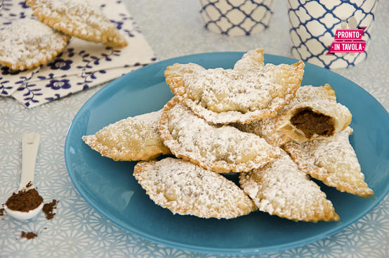 Calzoncelli dolci ai ceci