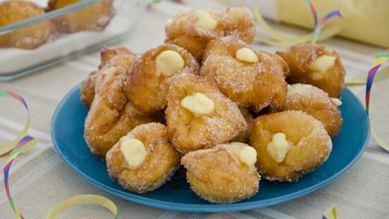 Frittelle ripiene alla crema