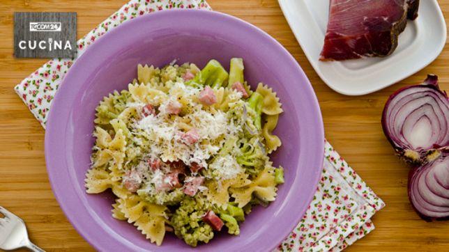 Farfalle al cavolfiore e speck
