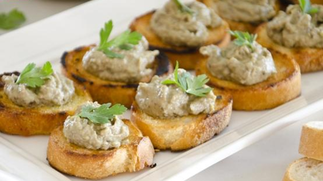 Bruschette alla crema di melanzane