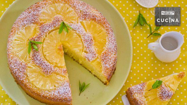 Torta al cocco e ananas