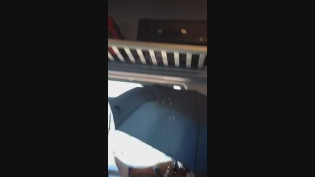 A cavalcioni del mio amico 3