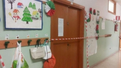 scuola palermo intonaco