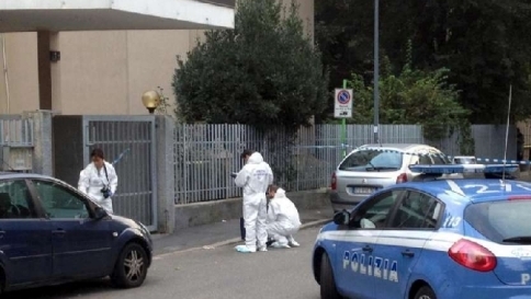 milano filippino uccide figlio largo caccia dominioni