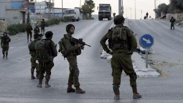 Tenta di accoltellare guardia israeliana: ucciso 17enne palestinese