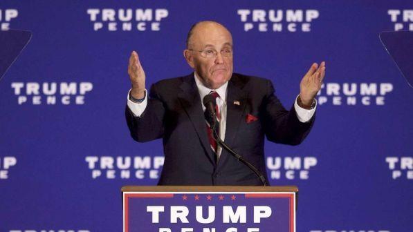 Russiagate, Giuliani evoca grazia presidenziale dopo caso Manafort