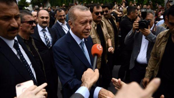 Elezioni in Turchia, partito di Erdogan: affluenza voto all'87%