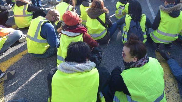 Francia, continua la protesta dei "gilet gialli"