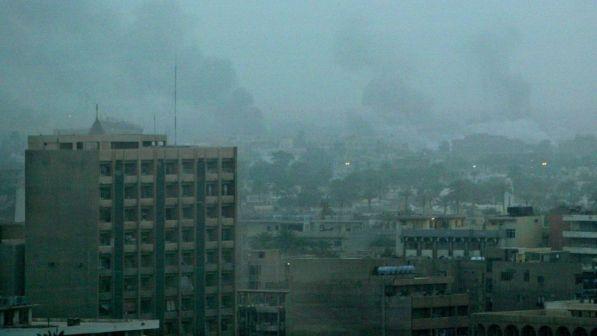 Iraq, spari nella zona verde di Baghdad: coprifuoco a Bassora