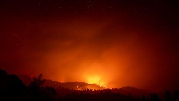Usa, incendi in California: 71 vittime, oltre mille i dispersi