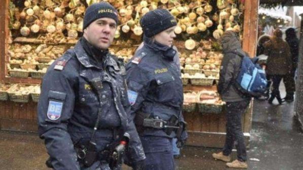 Operazione antiterrorismo in Austria, 10 arresti: collegati all'Isis