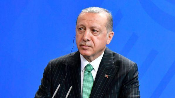 Turchia, nuova raffica di arresti per il fallito golpe del 2016