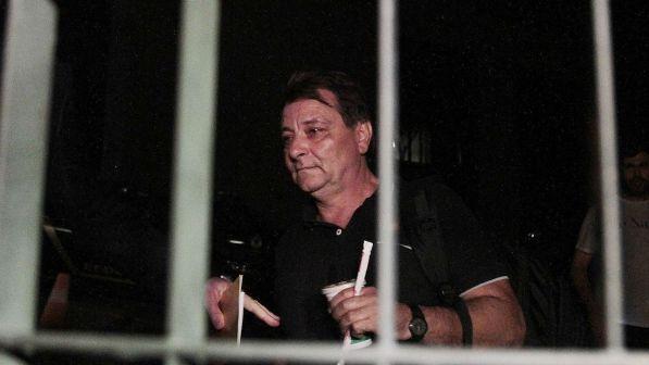 Quattro omicidi alle spalle e una vita in fuga: ecco chi è Cesare Battisti